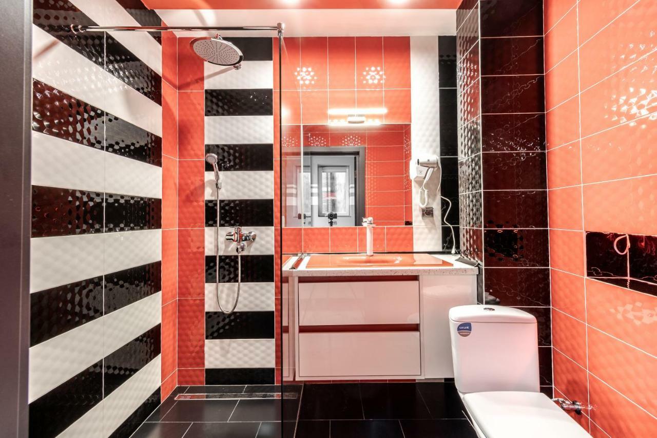 Balabana Red Apartment Lviv Ngoại thất bức ảnh